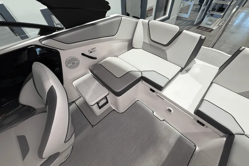 Slide: The Image of Yamaha AR220 2026 - 13