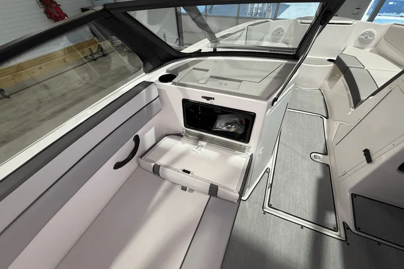 Slide: The Image of Yamaha AR220 2026 - 18