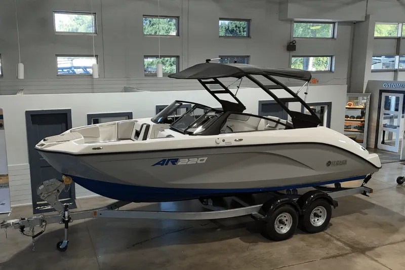 Slide: The Image of Yamaha AR220 2026 - 3