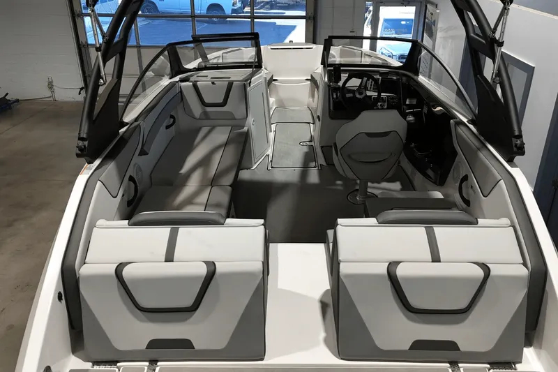 Slide: The Image of Yamaha AR220 2026 - 9