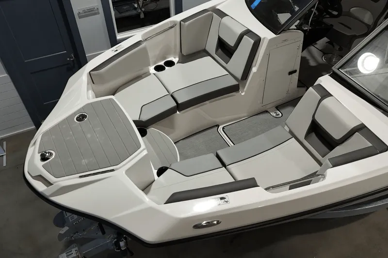 Slide: The Image of Yamaha AR220 2026 - 24