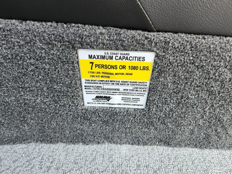 Slide: The Image of Capacity label on 2023 Lund 1775 Crossover XS boat, 7 persons or 1080 lbs. - 7