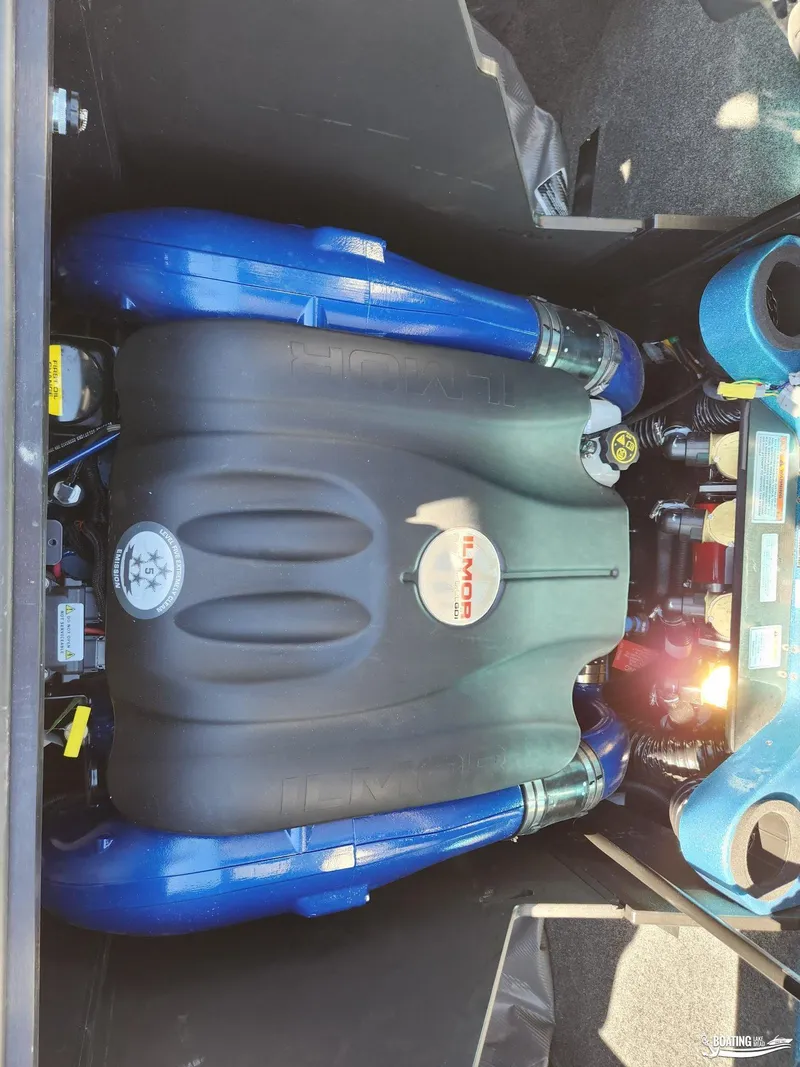 Slide: The Image of 2023 MasterCraft X26 engine with Ilmor branding, featuring blue components. - 19