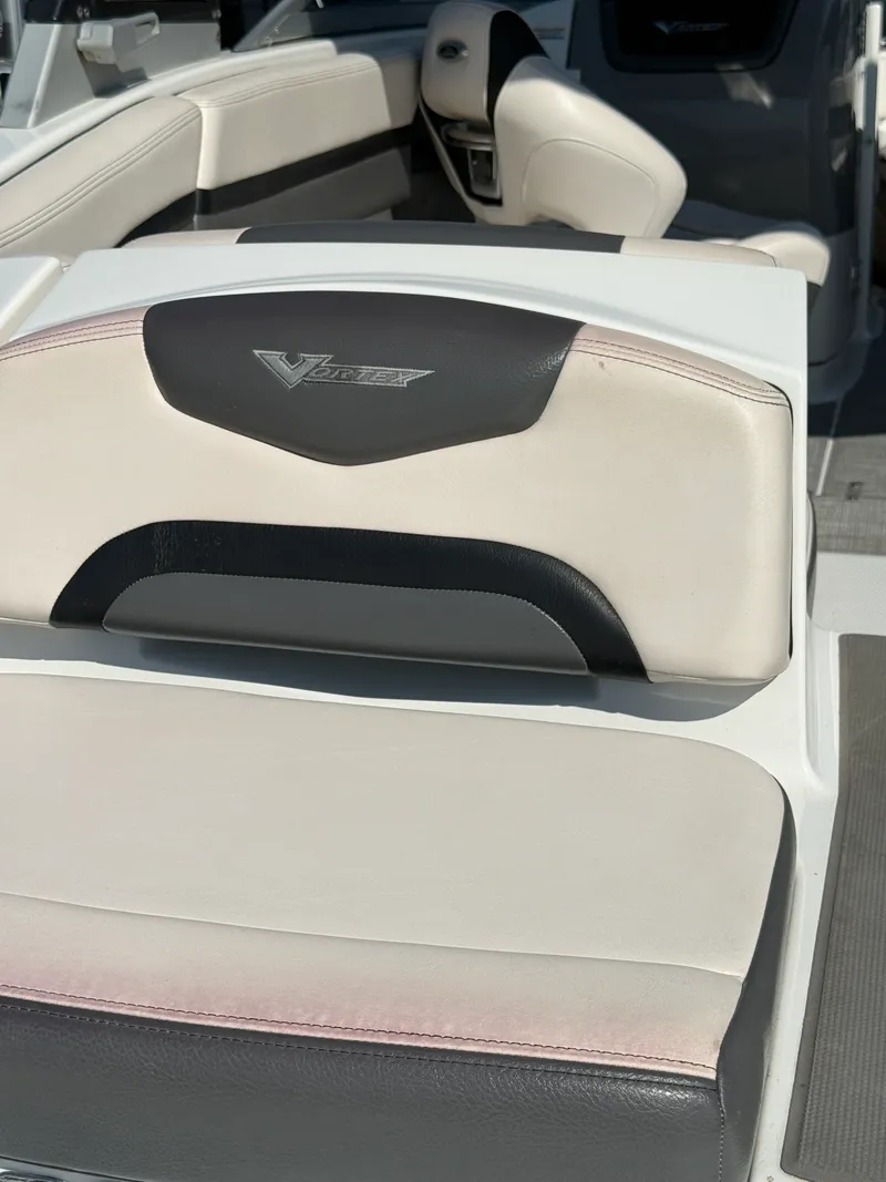 Slide: The Image of Chaparral 243 Vortex VR 2017 - 17