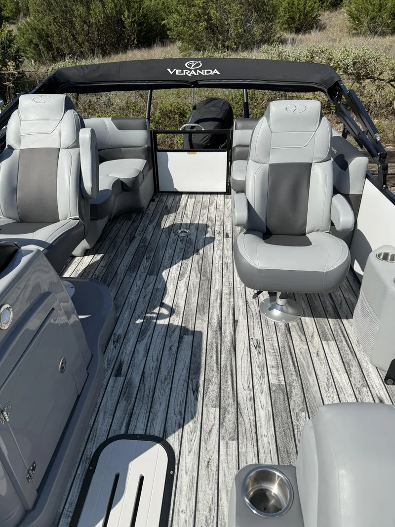 Slide: The Image of Veranda Relax RC VR20RC 2024 - 28