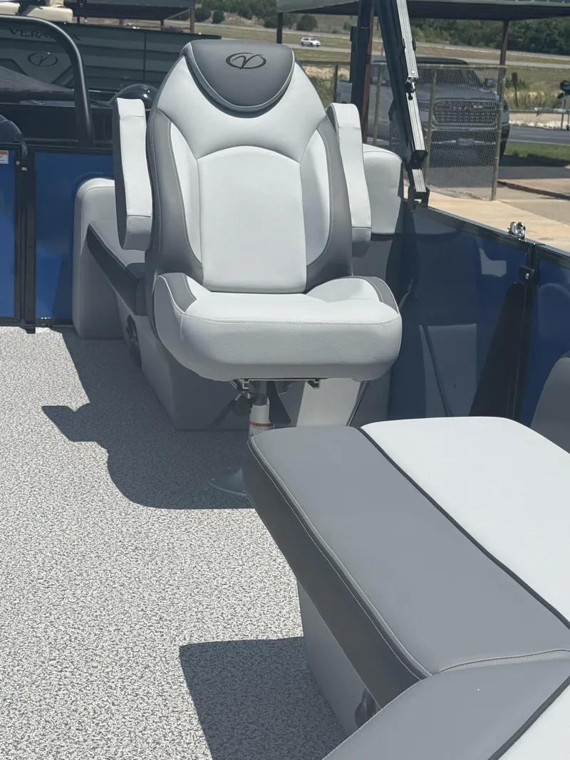 Slide: The Image of Veranda VISTA VIEW 20 R 2027 - 6