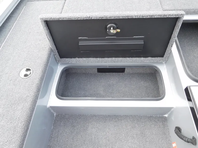 Slide: The Image of Vexus Defender 181 2026 - 6