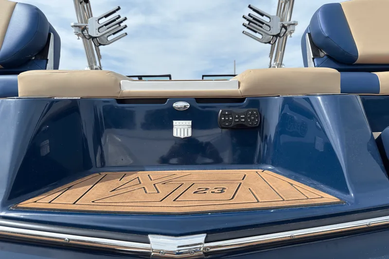 Slide: The Image of Mastercraft XT23 2022 - 5