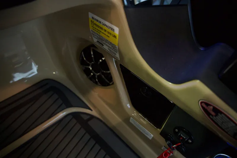 Slide: The Image of Harris Sunliner 230 SPORT 2026 - 24