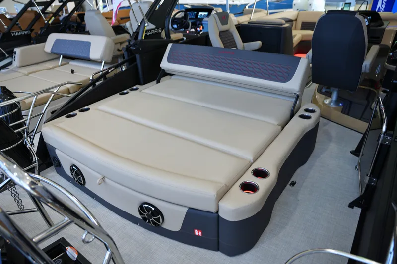Slide: The Image of Harris Sunliner 230 SPORT 2026 - 31
