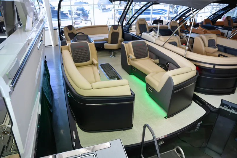 Slide: The Image of Harris Sunliner 230 SPORT 2026 - 2