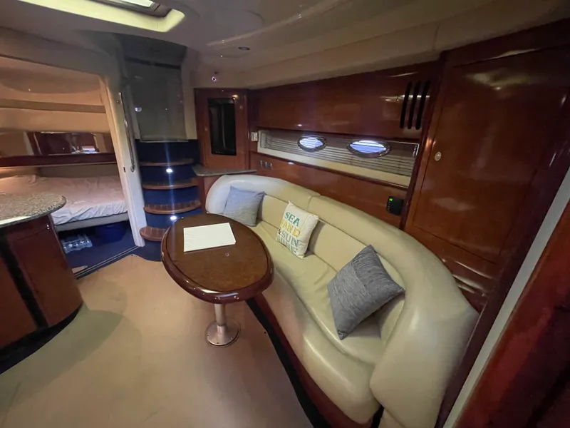 Slide: The Image of Sea Ray 420 SUNDANCER 2005 - 28