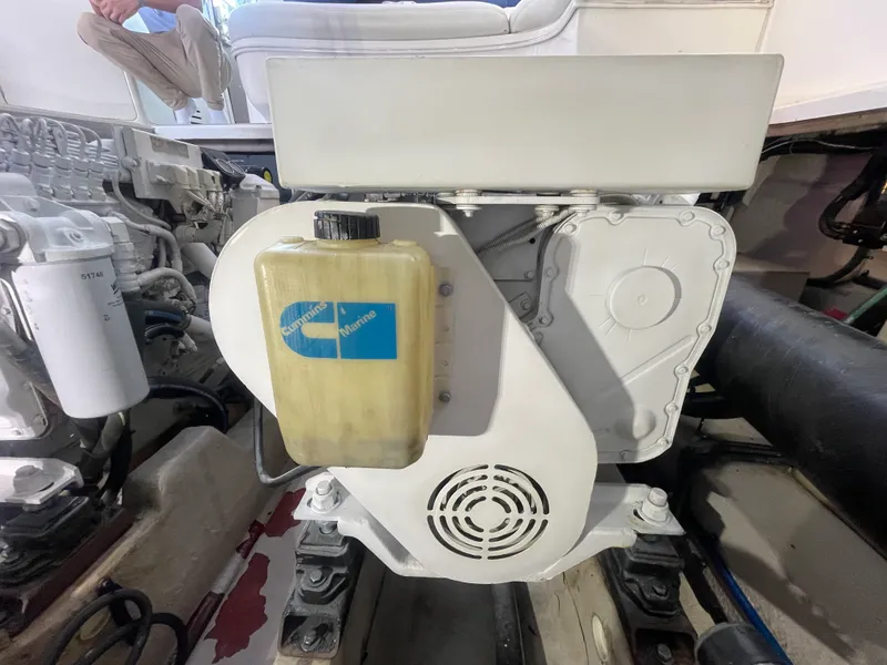 Slide: The Image of Sea Ray 420 SUNDANCER 2005 - 56
