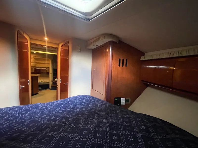 Slide: The Image of Sea Ray 420 SUNDANCER 2005 - 20