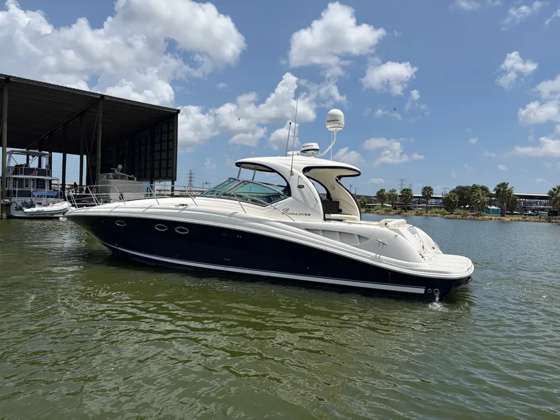 Slide: The Image of Sea Ray 420 SUNDANCER 2005 - 2