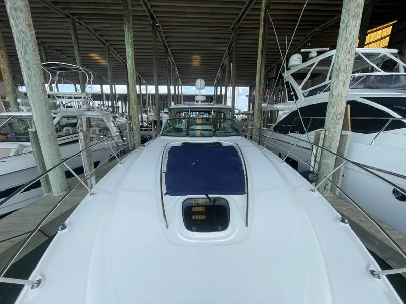 Slide: The Image of Sea Ray 420 SUNDANCER 2005 - 49