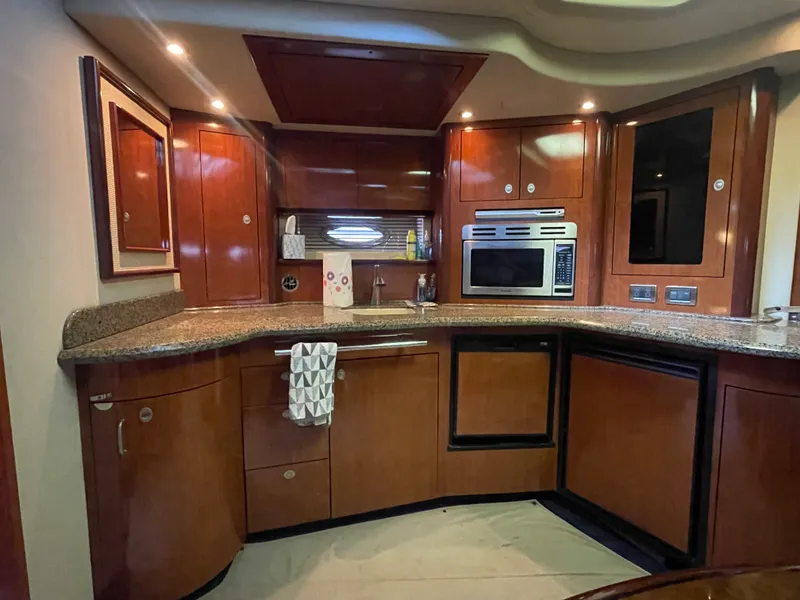Slide: The Image of Sea Ray 420 SUNDANCER 2005 - 31