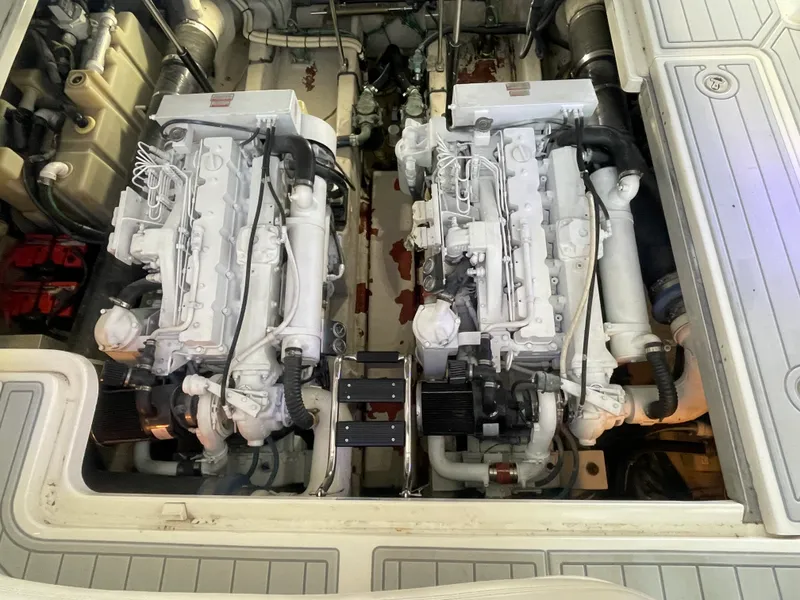 Slide: The Image of Sea Ray 420 SUNDANCER 2005 - 61