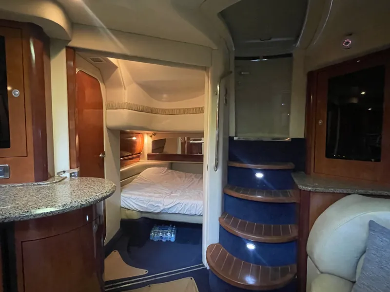 Slide: The Image of Sea Ray 420 SUNDANCER 2005 - 33