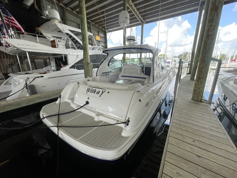 Slide: The Image of Sea Ray 420 SUNDANCER 2005 - 43