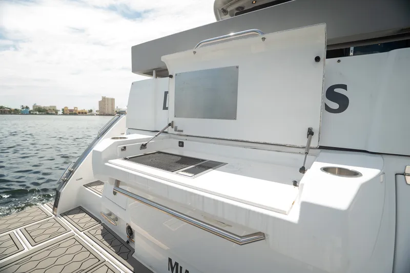 Slide: The Image of Cruisers 50 C 2023 - 12