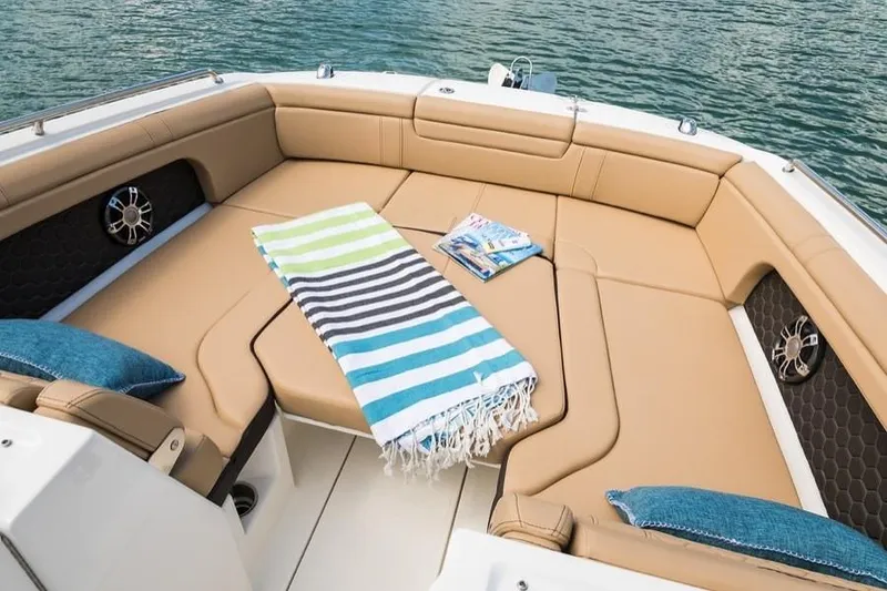 Slide: The Image of Sea Ray SDX 290 Outboard 2027 - 16