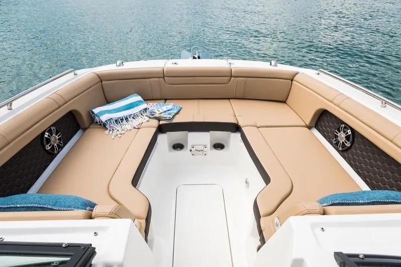 Slide: The Image of Sea Ray SDX 290 Outboard 2027 - 14