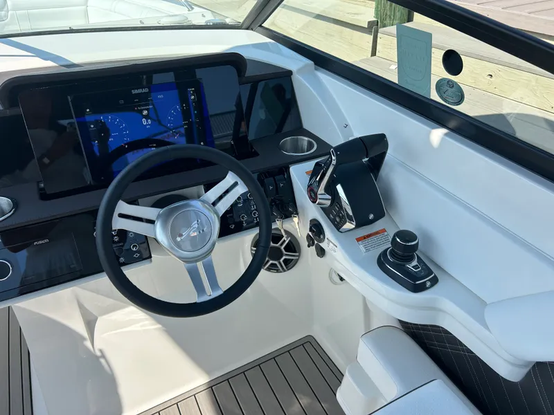 Slide: The Image of Sea Ray SDX 290 Outboard 2027 - 20