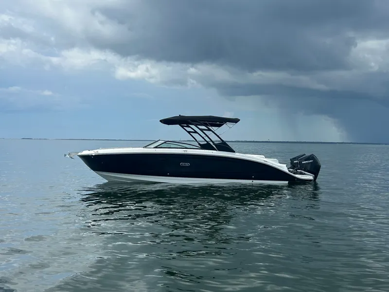 The Image of Sea Ray SDX 290 Outboard 2027 - 0