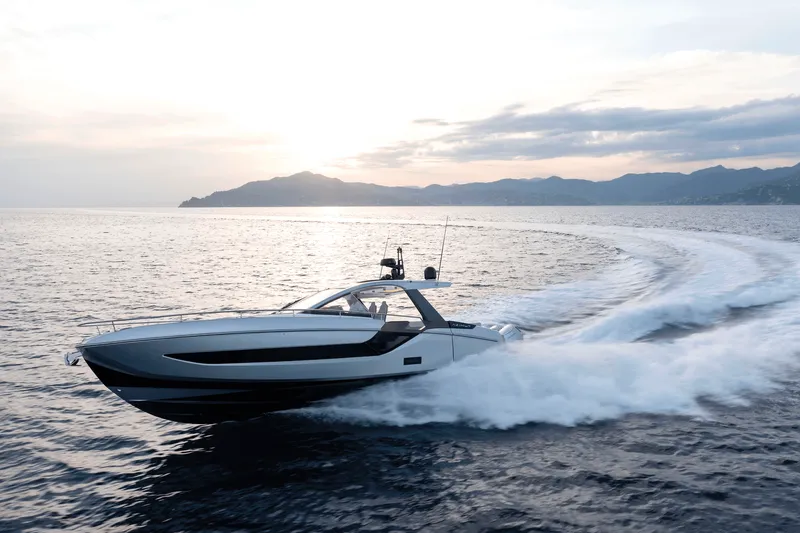 Slide: The Image of Azimut Verve 48 2027 - 47
