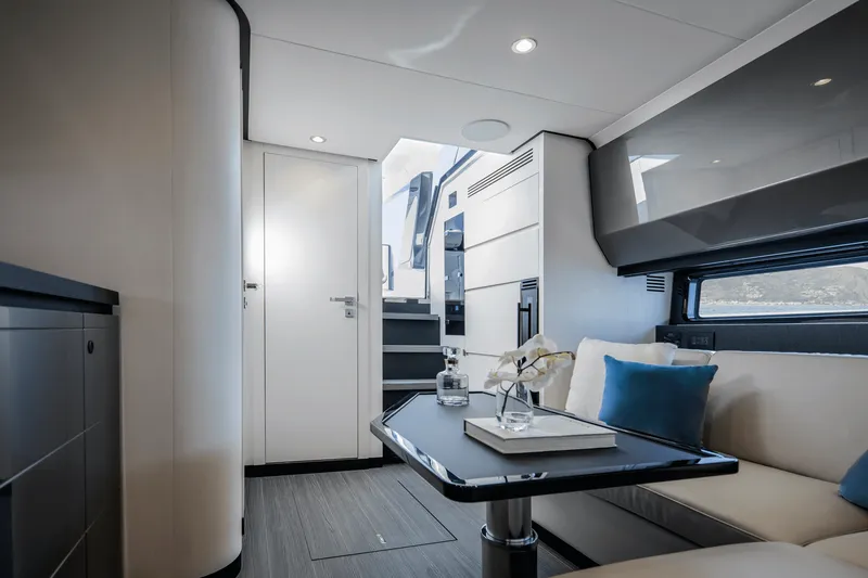 Slide: The Image of Azimut Verve 48 2027 - 20