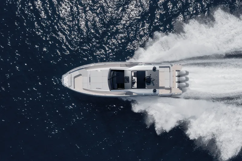 Slide: The Image of Azimut Verve 48 2027 - 37