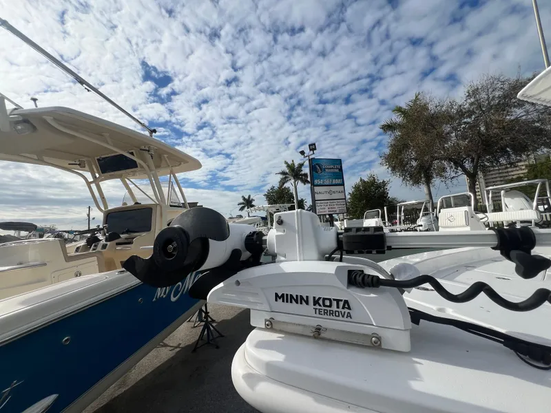 Slide: The Image of Minn Kota Terrova on Piranha B2200 CASADOR boat, 2023 model. - 26