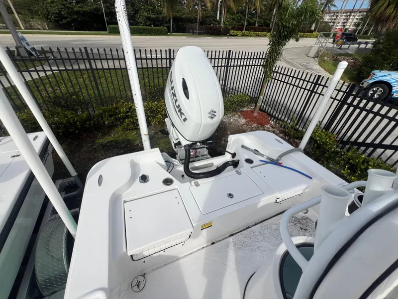 Slide: The Image of Piranha B2200 CASADOR 2023 boat with outboard motor. - 32