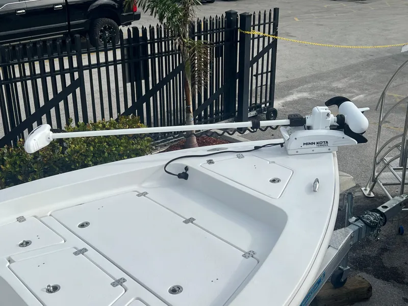 Slide: The Image of Piranha B2200 CASADOR 2023 with Minn Kota motor on trailer. - 38