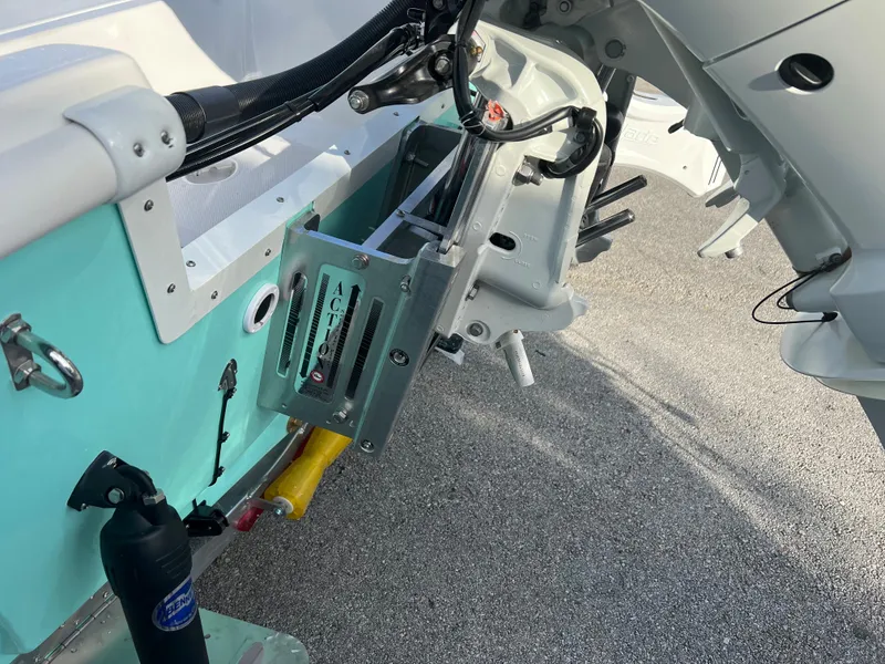 Slide: The Image of Piranha B2200 CASADOR 2023 boat motor mount and accessories. - 41