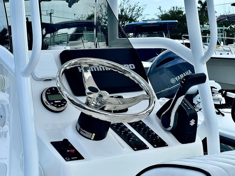 Slide: The Image of Control console of Piranha B2200 CASADOR boat, year 2023. - 42