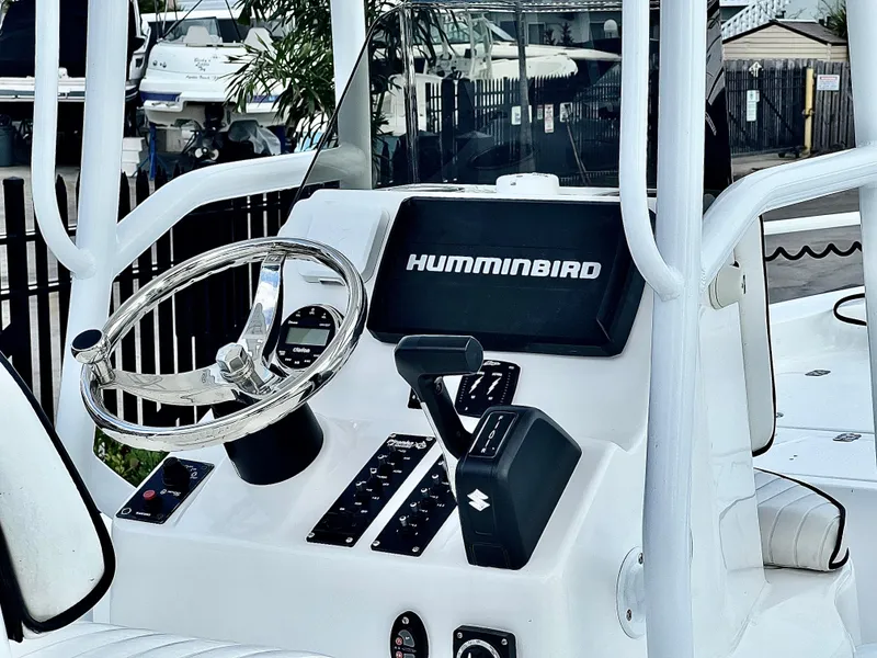 Slide: The Image of Control console of Piranha B2200 CASADOR boat, year 2023. - 43