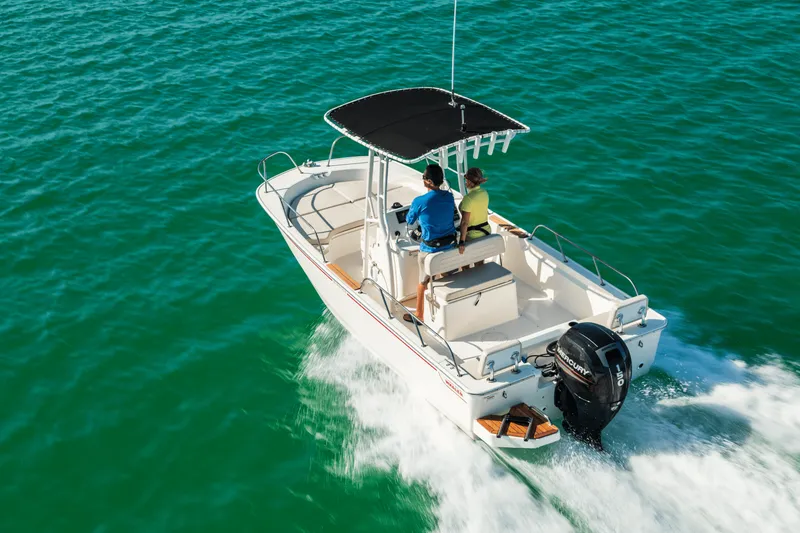 Slide: The Image of Boston Whaler 190 Montauk 2027 - 14