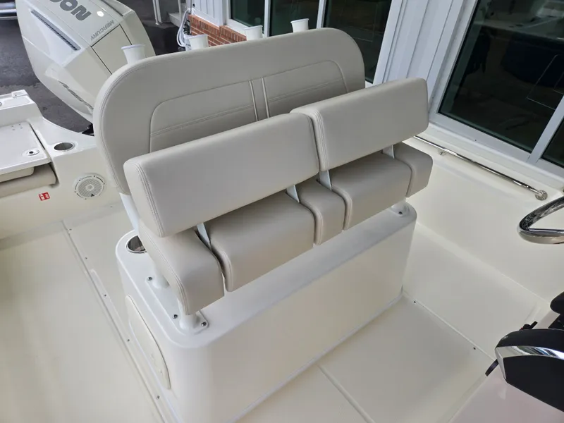 Slide: The Image of Boston Whaler 210 Montauk 2027 - 10
