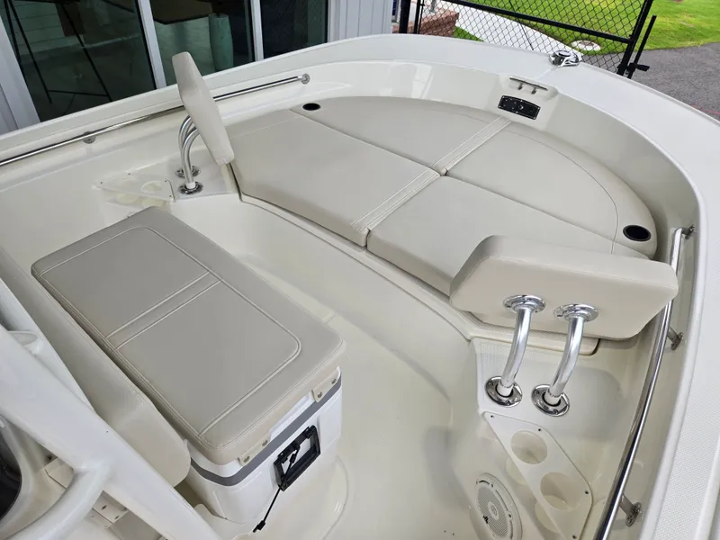 Slide: The Image of Boston Whaler 210 Montauk 2027 - 13