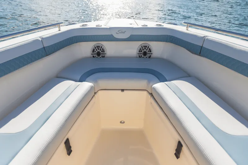 Slide: The Image of Scout 260 LXF 2027 - 19