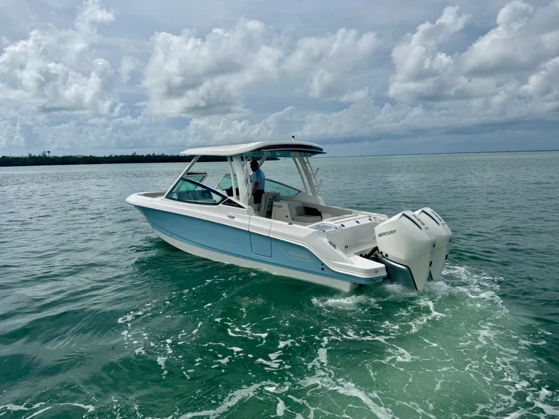 Slide: The Image of Boston Whaler 280 VANTAGE 2024 - 8