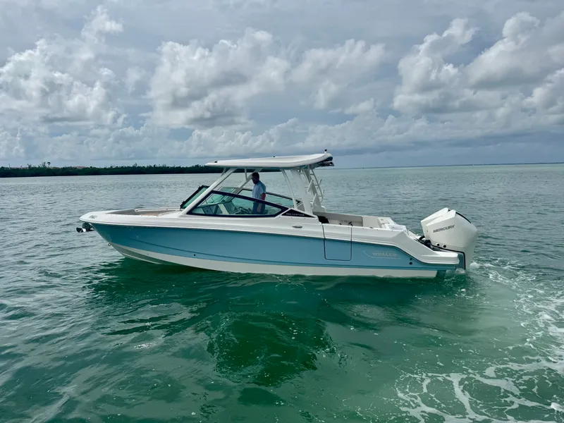 Slide: The Image of Boston Whaler 280 VANTAGE 2024 - 10