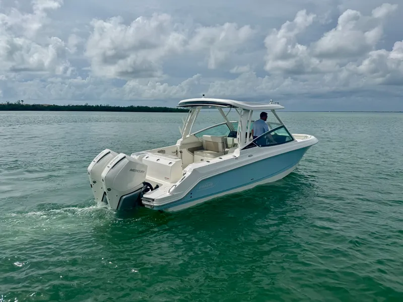 Slide: The Image of Boston Whaler 280 VANTAGE 2024 - 3