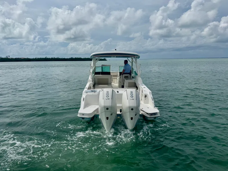 Slide: The Image of Boston Whaler 280 VANTAGE 2024 - 5