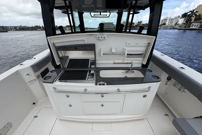 Slide: The Image of Boston Whaler 380 Outrage 2027 - 25