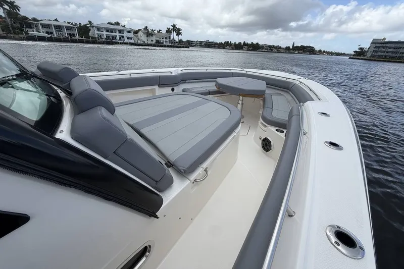 Slide: The Image of Boston Whaler 380 Outrage 2027 - 33