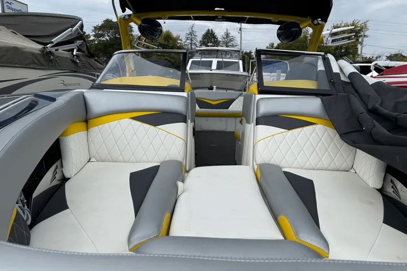 Slide: The Image of Tige RZ4 2012 - 28