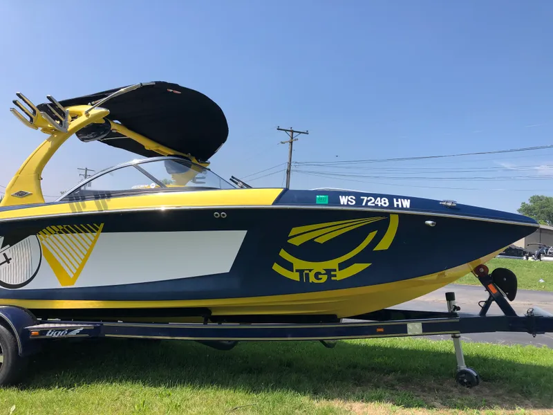 Slide: The Image of Tige RZ4 2012 - 3